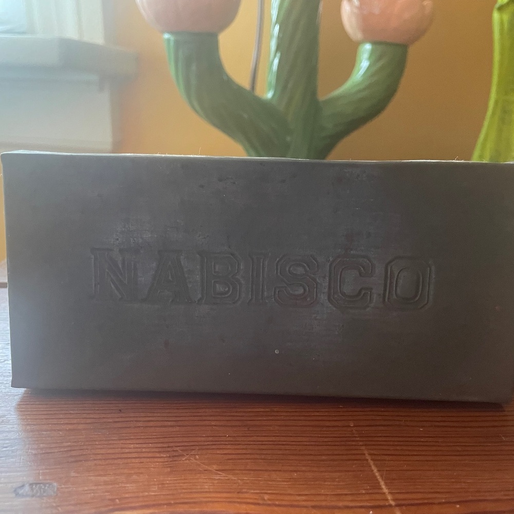 Vintage Wartime Nabisco Lidded Cracker Tin